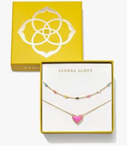 Kendra Scott necklace set