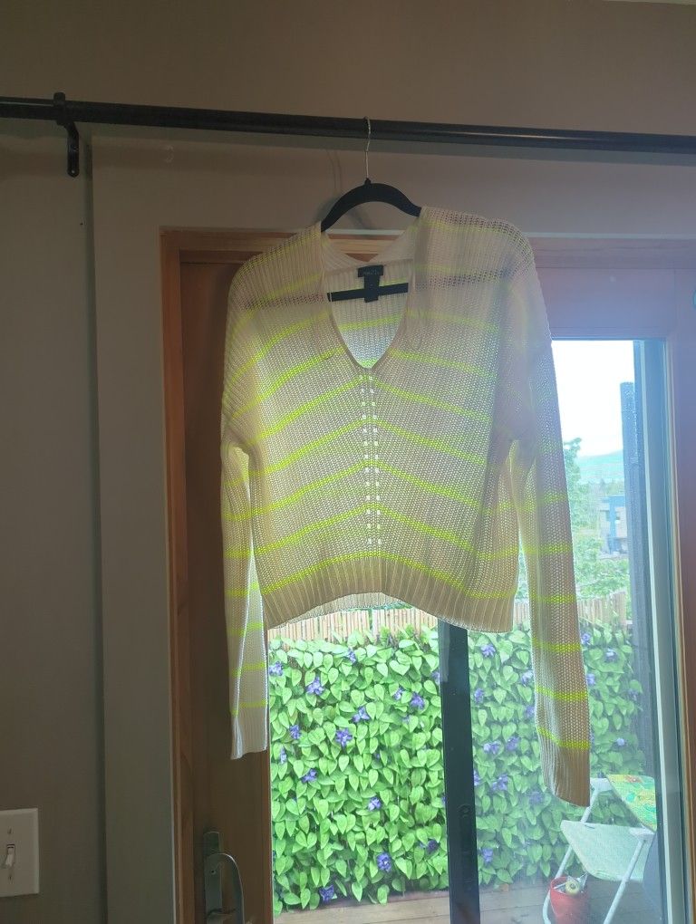 Light Sweater