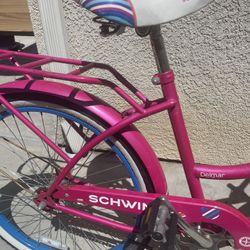 26” Women’s Schwinn Delmar Beach cruiser