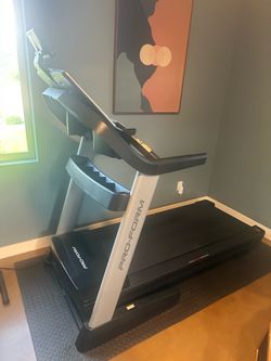FREE ProForm Pro 2000 Treadmill – Works Great