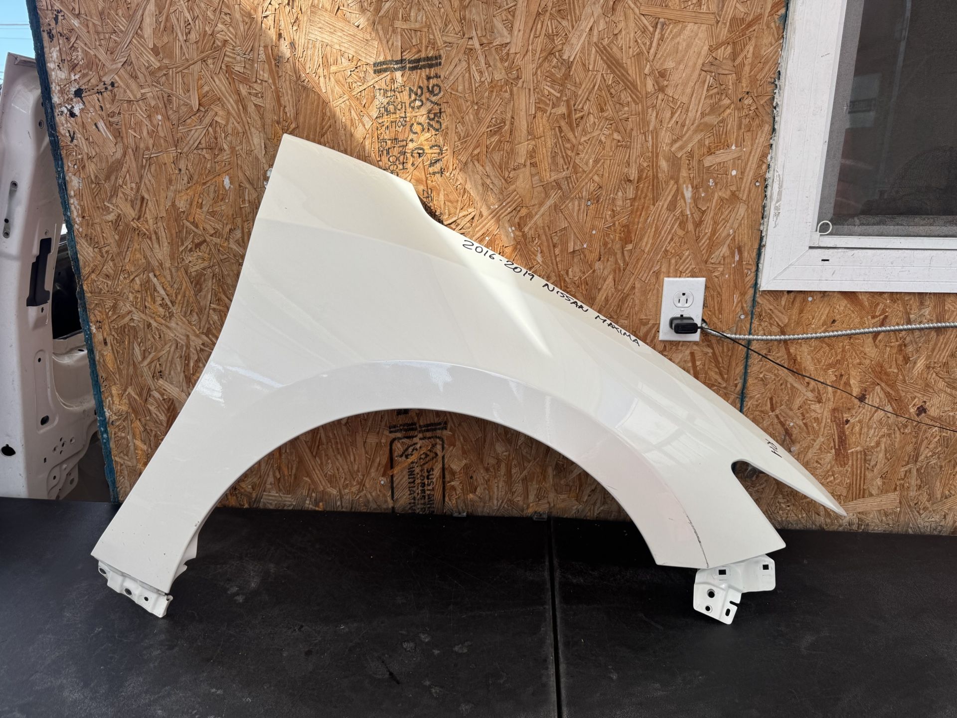 2016 2017 2018 2019 NISSAN MAXIMA RIGHT FENDER OEM USED