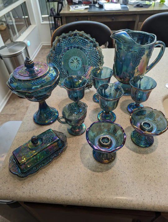 Iridescent Blue Carnival Glass Indiana Grape Leaf Excellent Condition 11 Pieces