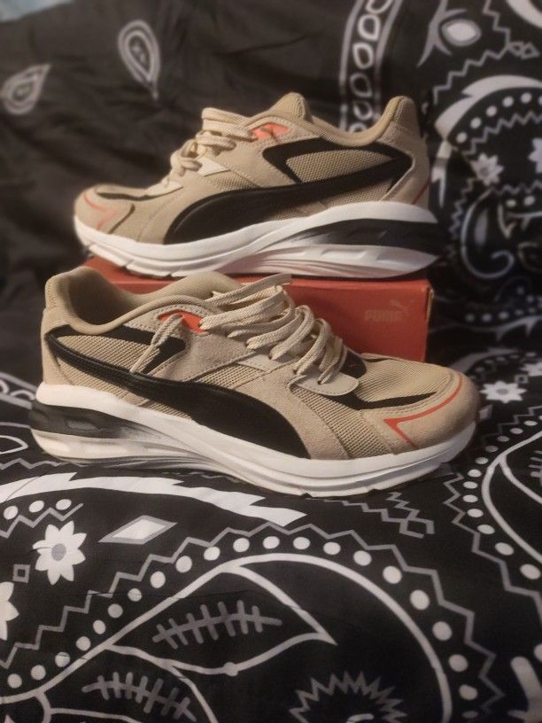 Puma Hypnotic Size 11 Color Black An Tan