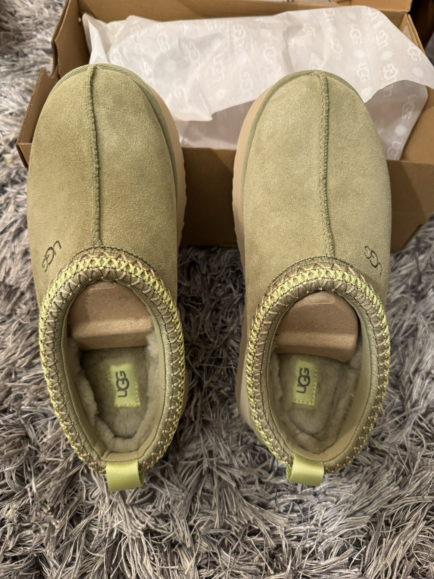 BNIB UGG Tazz II Slippers – Matcha Green – Women’s US 7 (Sold Out Online)