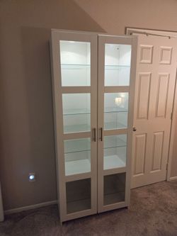 Tall White Glass Door Display Cabinet with Lighting