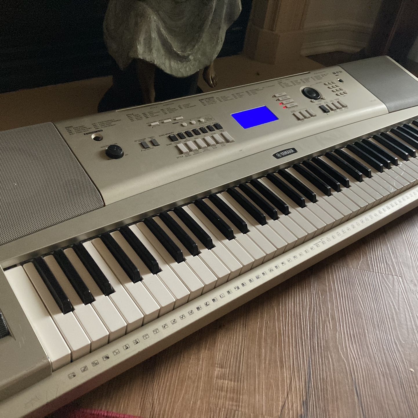 (((Lowered Price))) Yamaha YPG-235 Electronic Keyboard