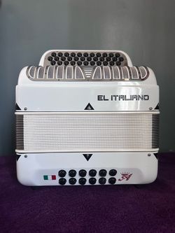Hohner italiano accordion