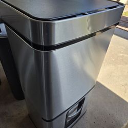 Hamilton Beach Two Compartments Trash Can