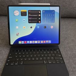 iPad Pro 12.9 M2 256GB Cellular Unlocked W Magic Keyboard Apple Pencil
