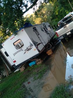 Adirondack Camper (Double Slide Out)