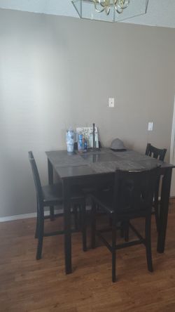 Kitchen table with 4 chairs