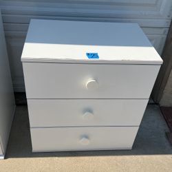 Small 3 Drawer Dresser