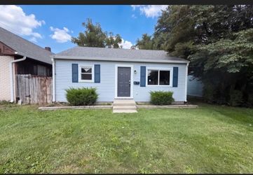 Unit 1 | 2 bd | 1 ba | 672 sqft 4206 E 16th St Indianapolis, IN 46201