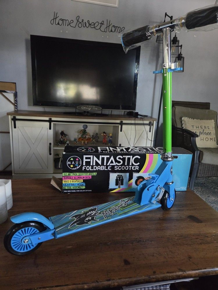 Maui And Sons Fintastic Scooter New