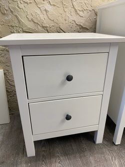 ONE SOLID WOOD IKEA HEMNES SOLID WOOD NIGHTSTAND WITH TWO DRAWERS - See My Other Items 😄