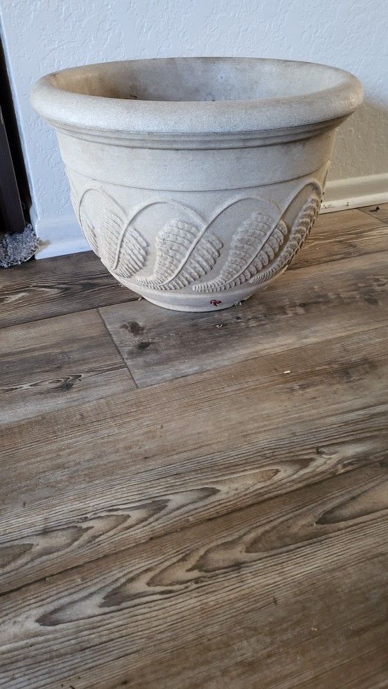 Plastic Plant Pot $10.00