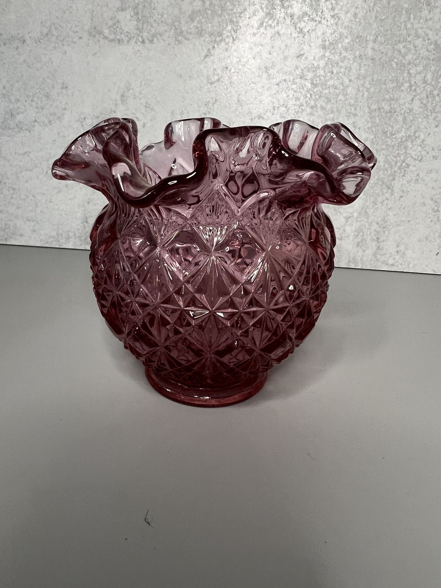 Vintage plum Fenton Ruffled Rim vase