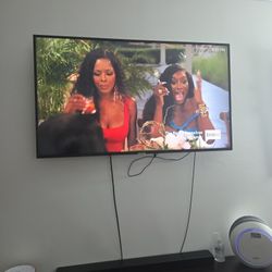 50 Inch SAMSUNG TV For Sale $250 NEED GONE FIRM ON PRICE 