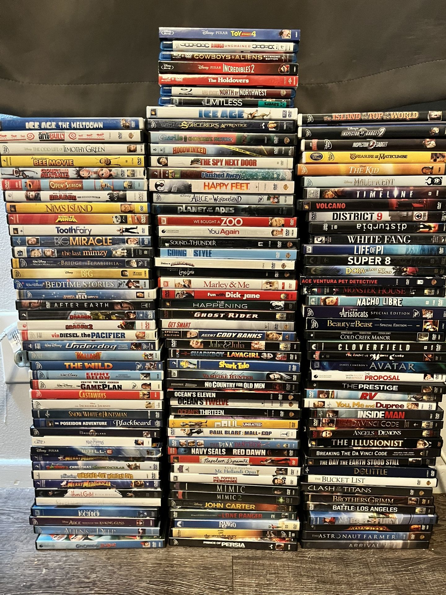 130 DVDs/blurays