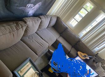 Big L couch