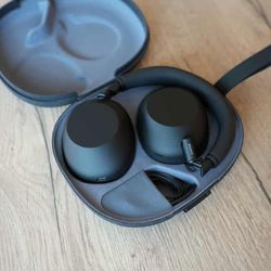 Sony WH-1000XM6 Wireless Noise Canceling