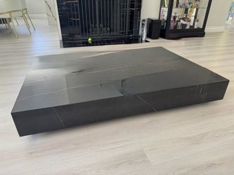 Rove Concepts Liza Coffee Table – 40” × 60”