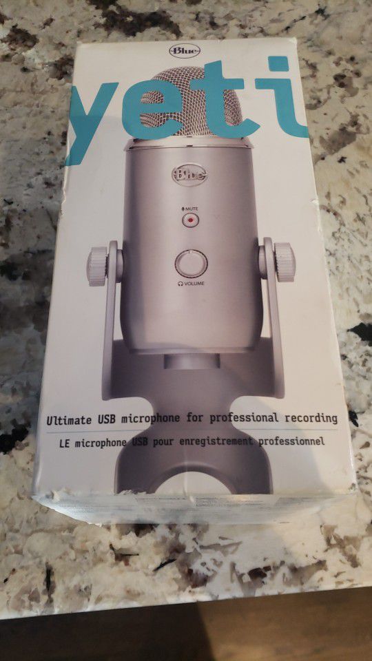 Blue Yeti The Ultimate Microphone 