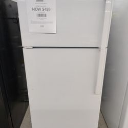 $499(MSRP$999, Save $500) GE Top Freezer Refrigerator With Sliding Deli Drawer and Gallon Storage Bins