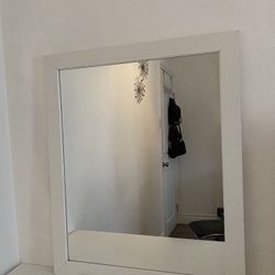 White Mirror 26.25x32in
