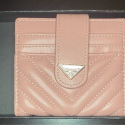 Brand new Pink wallet no damage perfect conditions with box included