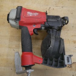 Milwaukee 7220-20 Pneumatic 1-3/4" 15 Degree Coil Roofing Nailer 869422-3 