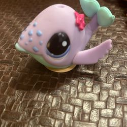 LITTLEST PETSHOP LPS #1134 HASBRO WHALE PURPLE WHALE GREEN STAR PLUM BLUE EYEU