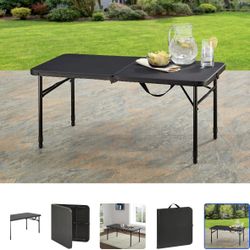 Plastic Adjustable Height Table 