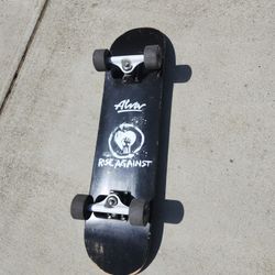 Alva Skateboard 7.5 in Wide