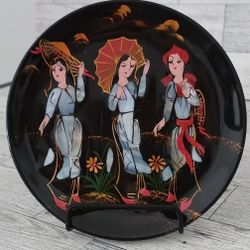 Beautiful Asian Black Lacquer Abalone Hand Painted Decorative Plate with Stand