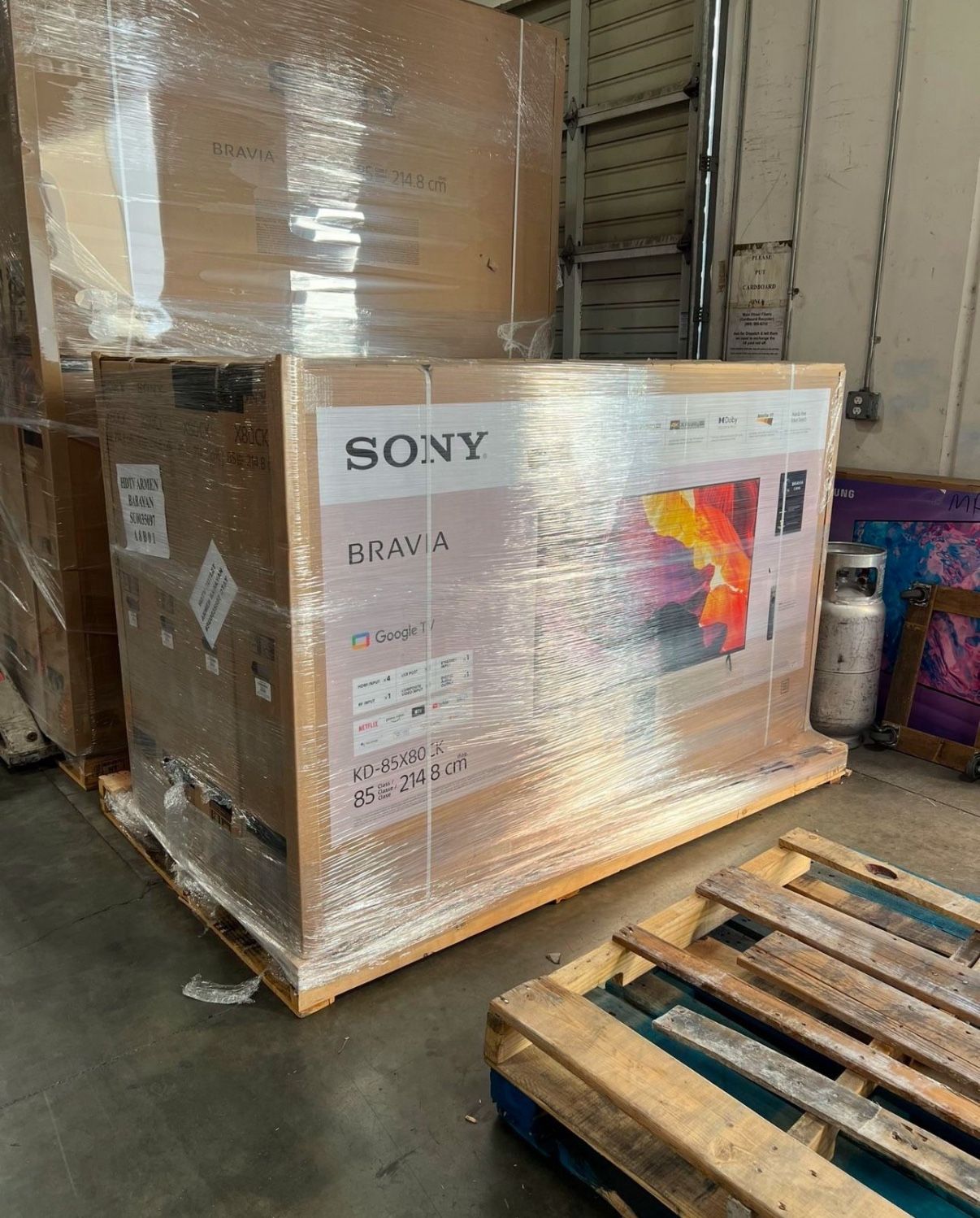 85 “ Sony Smart 4K QLED HDR 120HZ TV