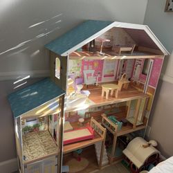 Doll House And Other Girl Toys