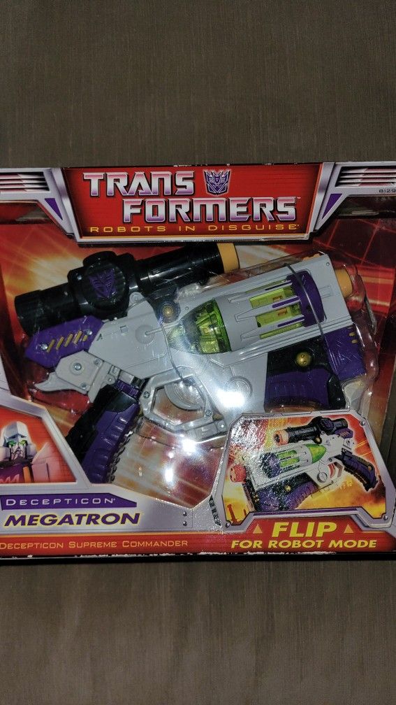 2006 Transformers Classics Fusion Blaster Voyager Class Megatron