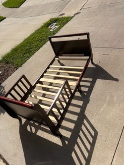 Wooden Toddler Bed Frame