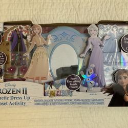Frozen Magnetic Dress Up Closet