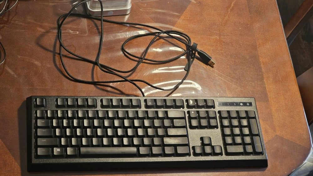 Free Razer Wired Usb Mechanic Keyboard
