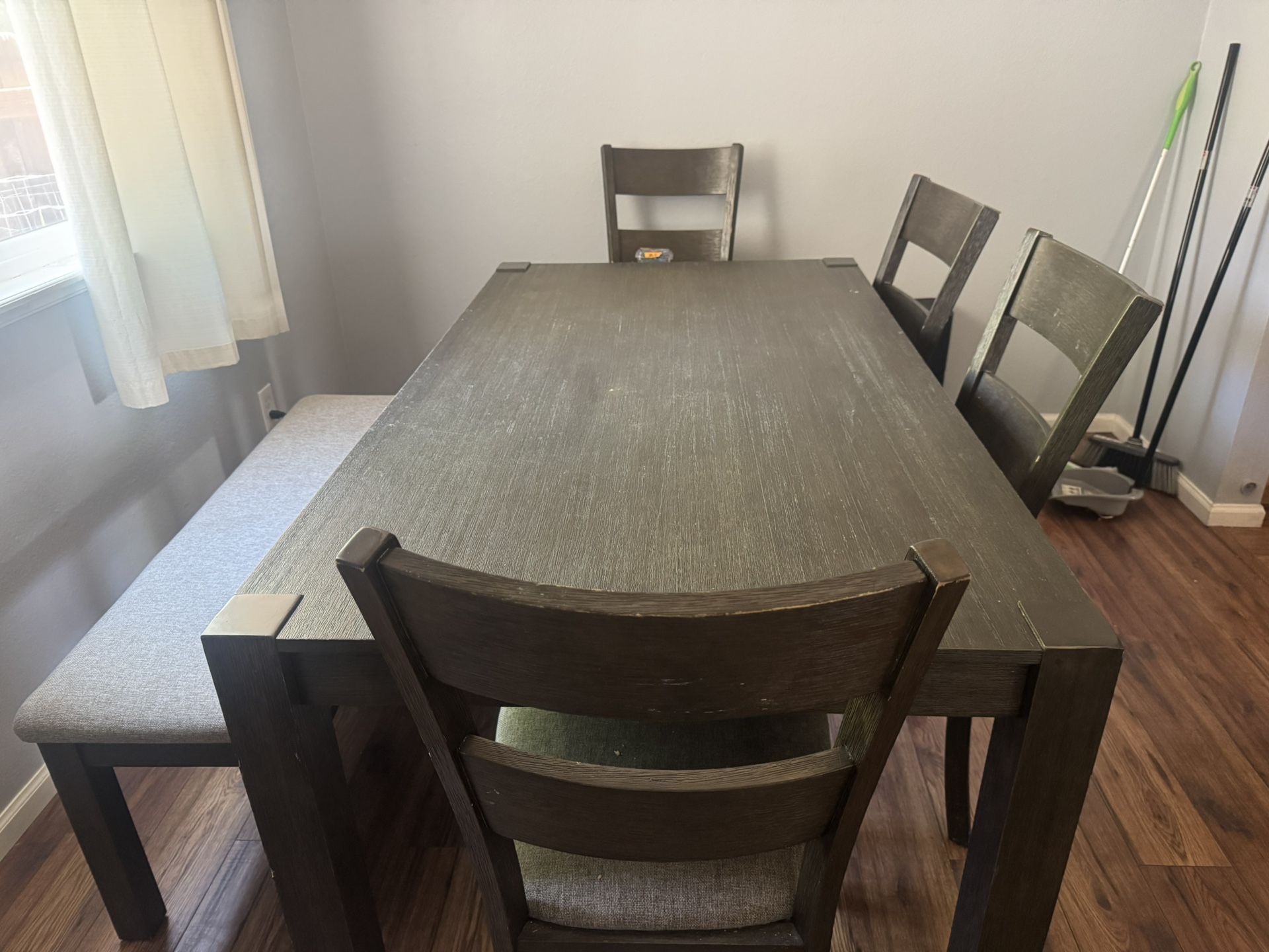 Dinning Table