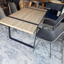 *WALKER EDISON* Industrial dining room with 4 chairs 