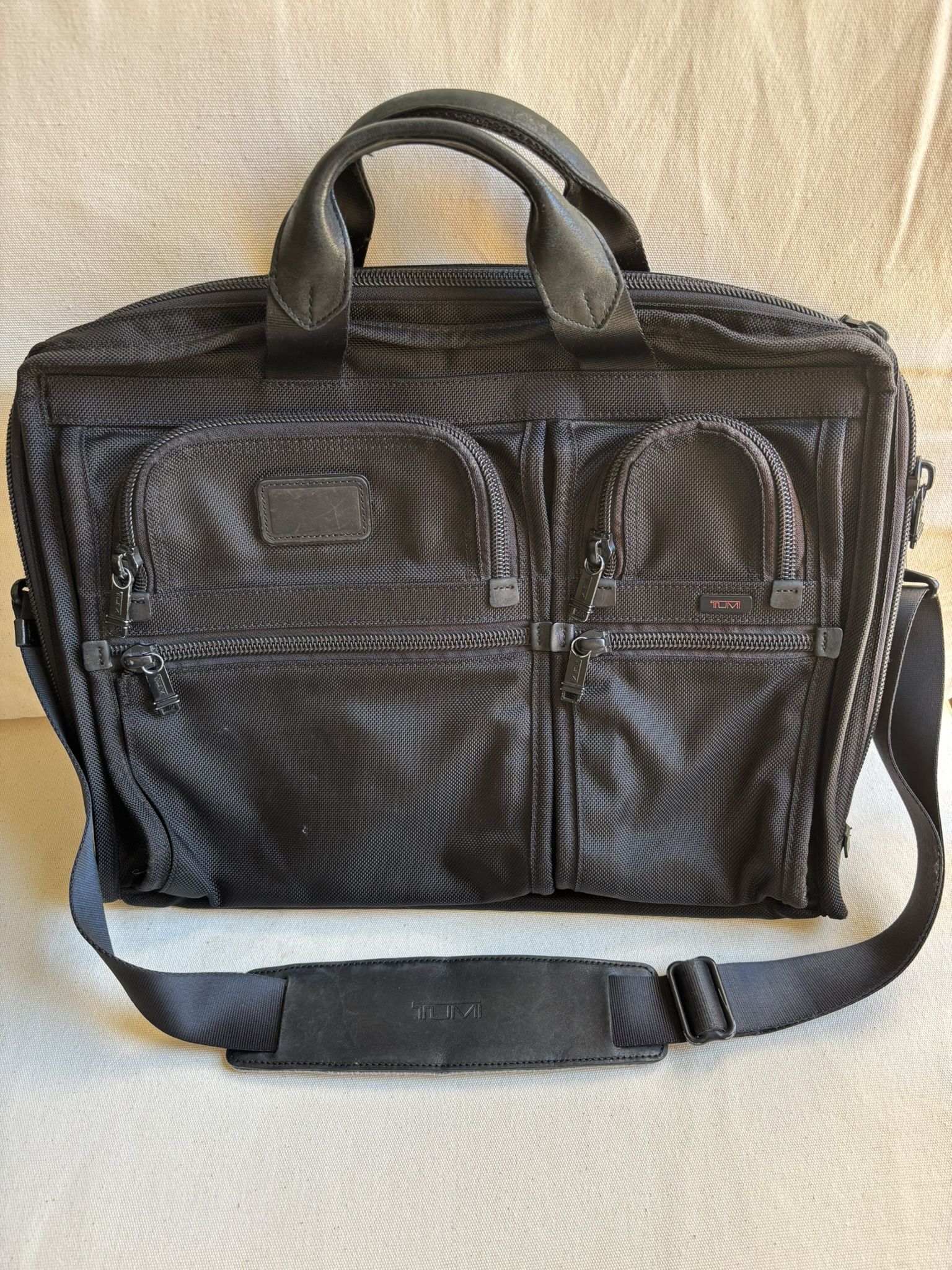 Tumi Alpha Compact Large Screen Laptop Brief