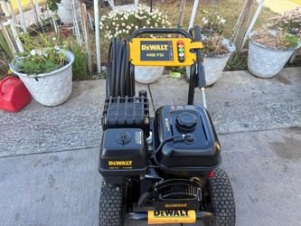 4400 PSI 4.0 GPM Gas Pressure Washer with 420cc Engine, Triplex Pump, Commercial Cold Water Power Washer $700-$650