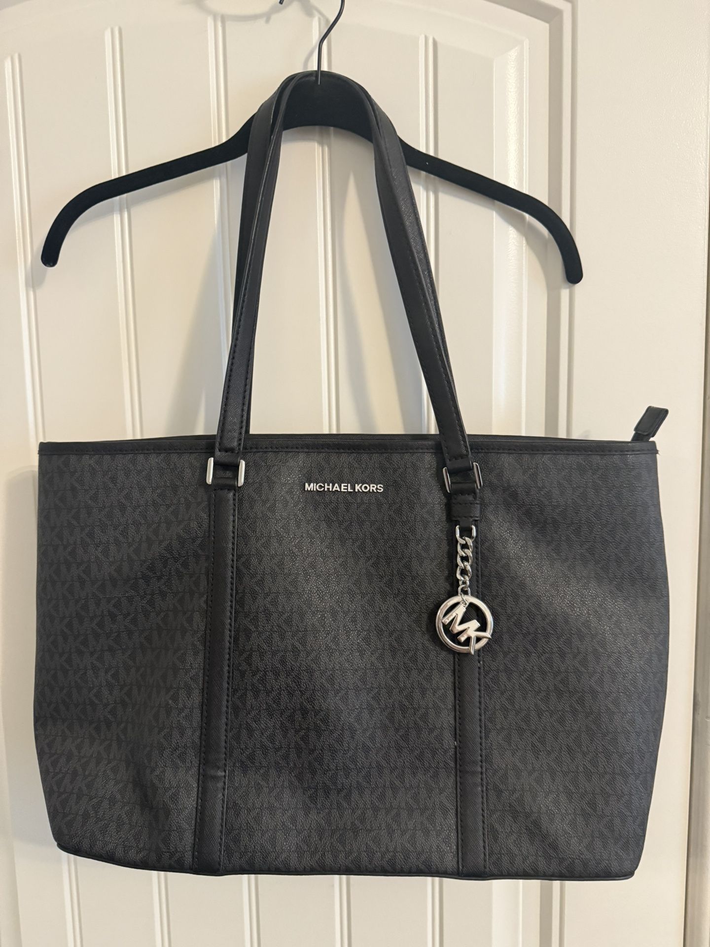 Large Micheal Kors Tote