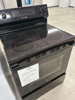 $629 GE 30-Inch Black Electric Range