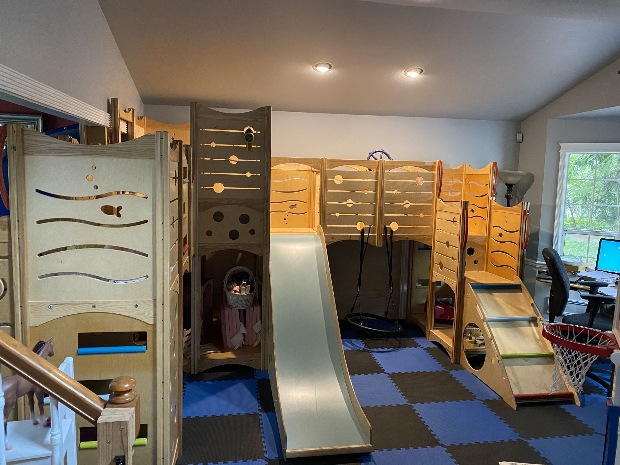 Premium Indoor Playground- CedarWorks