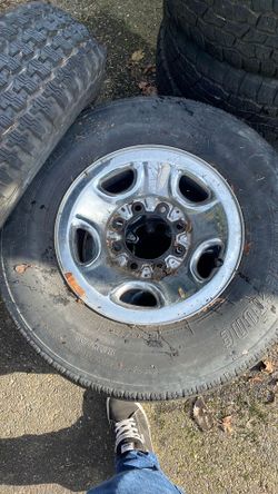 Free wheels and tires