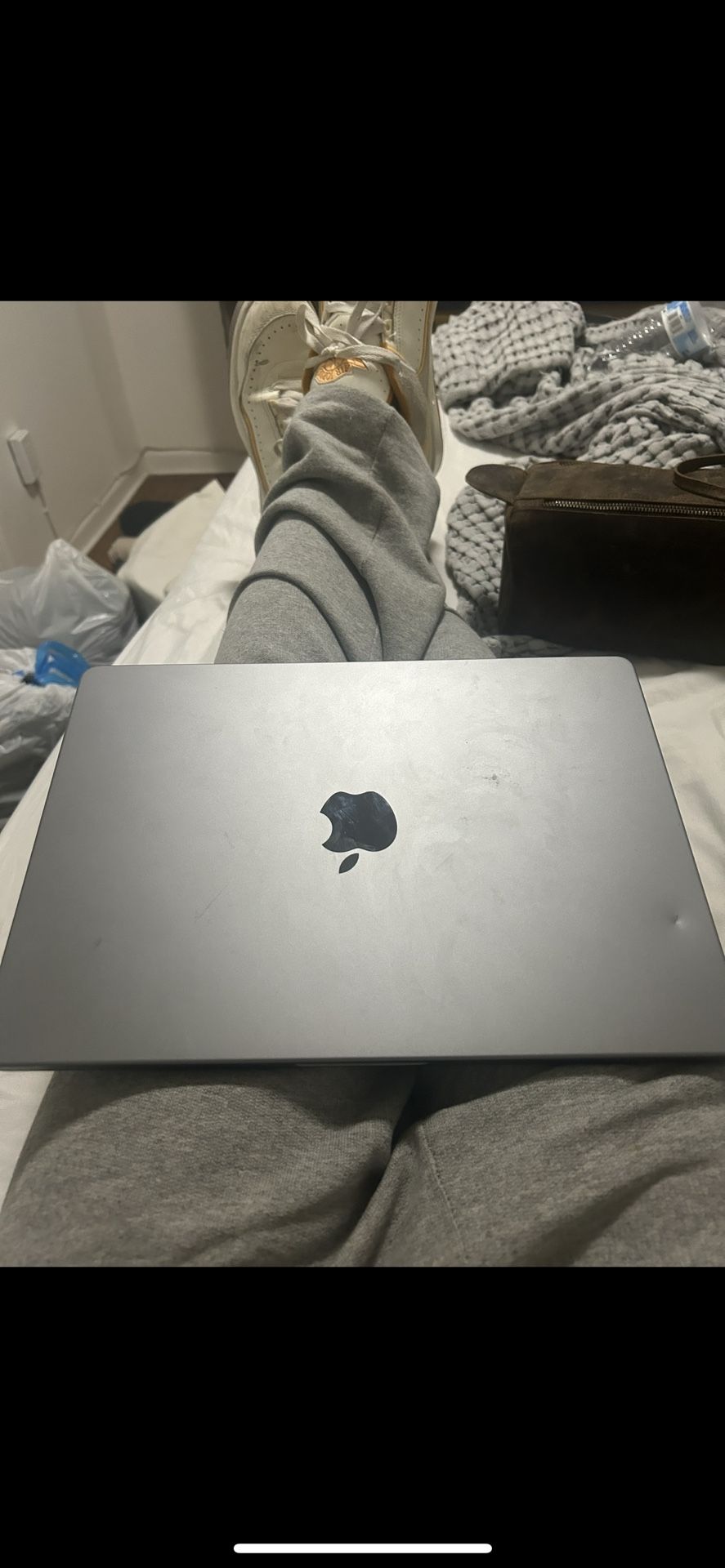2024 Apple MacBook Pro M3 16GB 1TB RAM 14”